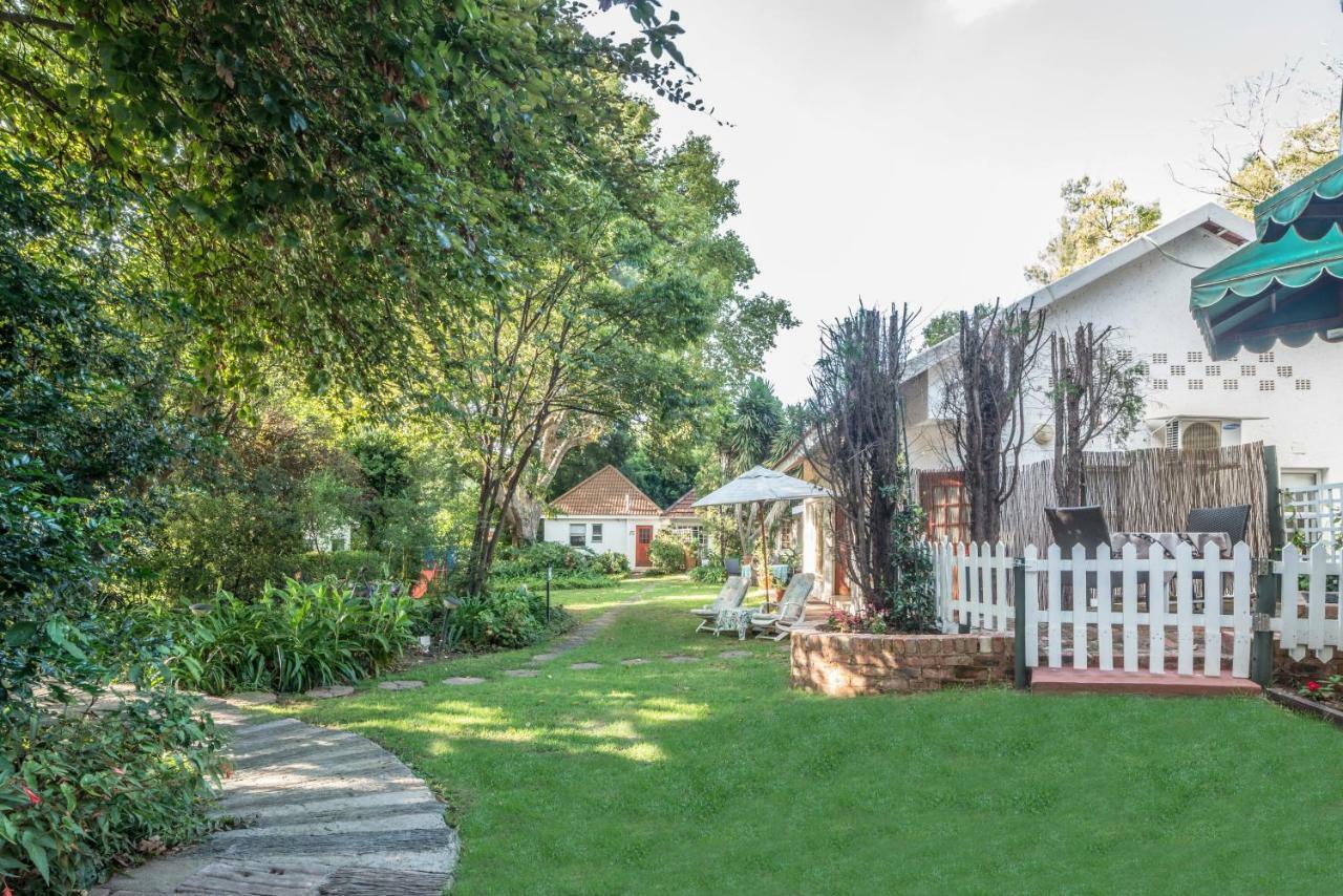 Garden Place Guest Houses Йоганнесбурґ Екстер'єр фото
