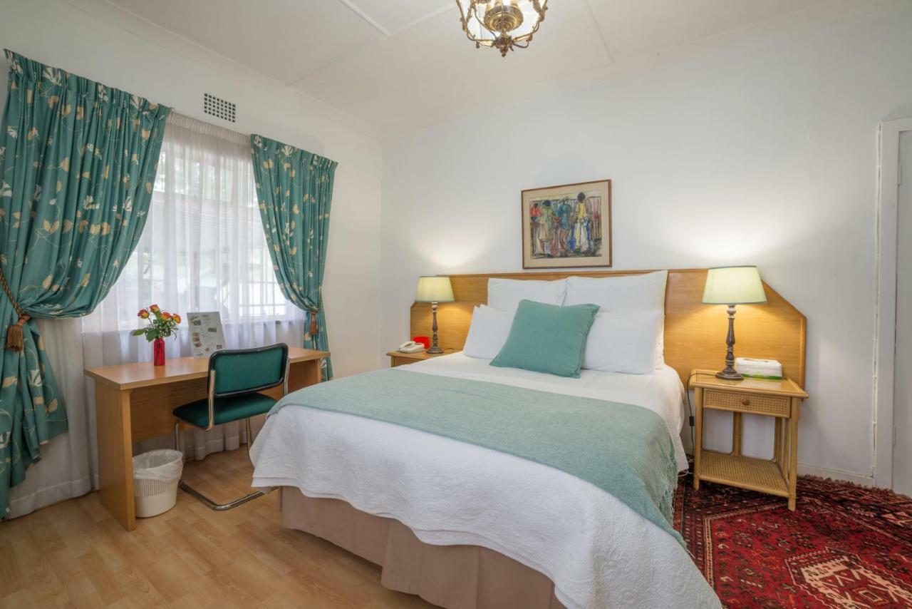 Garden Place Guest Houses Йоганнесбурґ Екстер'єр фото